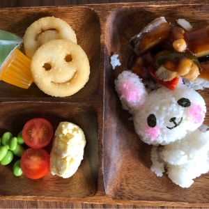 おやこカフェ baby Leaf(2F)の授乳室・おむつ替え台の写真(5枚目)