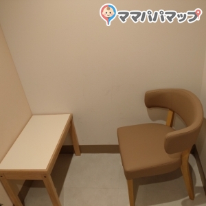 阪急高槻店(5階)の授乳室・オムツ替え台情報 画像3