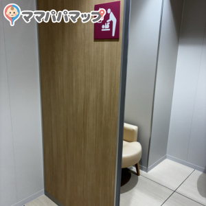 メイクマン ニューマン店(1F)の授乳室・オムツ替え台情報 画像2