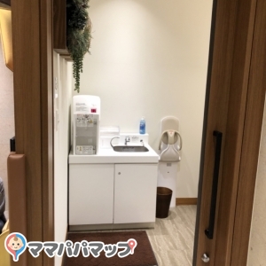 レクサス福岡東の授乳室・オムツ替え台情報 画像4