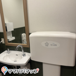 おむつ交換台