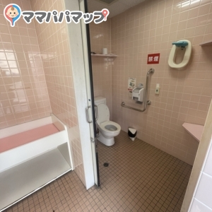 西松屋 明石鳥羽店のオムツ替え台情報 画像2