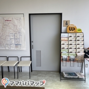 210911に利用しました。入口はフードコートの駐車場側です。