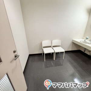 サンキ名取店(1F)の授乳室・おむつ替え台の写真(2枚目)