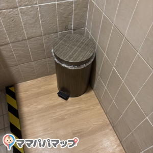 オムツのゴミを捨てられるゴミ箱ありました