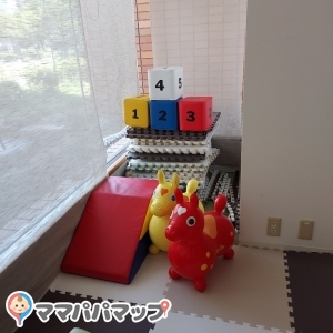 保育室にはロディとかのおもちゃがあるようでした