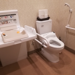 高倉町珈琲 水戸店のオムツ替え台情報 画像1