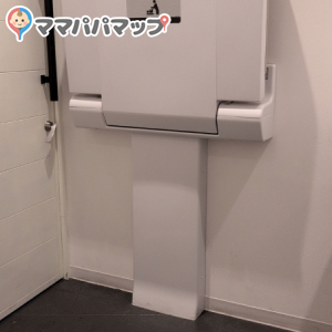 グリーンスタンプコーヒー GREEN STAMP Coffee(1F)のオムツ替え台情報 画像1