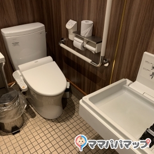 かつはな亭 前橋南店のオムツ替え台情報 画像2