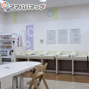 イオン札幌平岡店(2F)の授乳室・おむつ替え台の写真(3枚目)