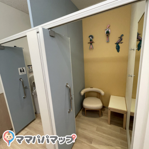 KITTE (丸の内キッテ)(5階)の授乳室・おむつ替え台の写真(4枚目)