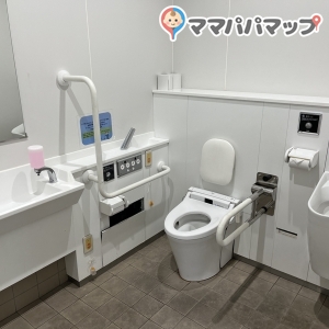 ミツコシマエ ヒロバスのオムツ替え台情報 画像3