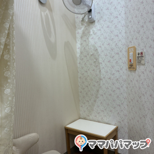 アリオ八尾　赤ちゃん休憩室(3F)の授乳室・オムツ替え台情報 画像6