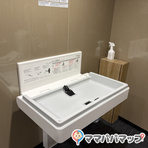 カスミ 赤羽神谷店(1F)のオムツ替え台情報 画像2