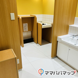 パークシティ中野(2F)の授乳室・おむつ替え台の写真(4枚目)