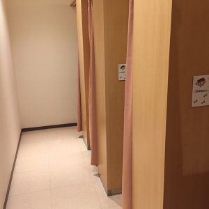 三井アウトレットパーク 滋賀竜王(南モール1階 (ガレリア内 総合案内所横))の授乳室・オムツ替え台情報 画像10