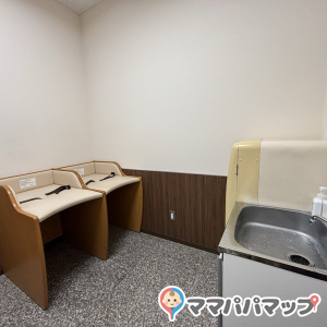 バースデイ姶良店の授乳室・オムツ替え台情報 画像2