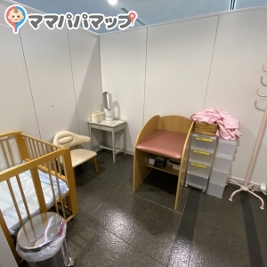 神戸市役所本庁舎(1号館 1階)の授乳室・オムツ替え台情報 画像3