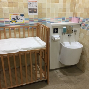 MEGAドン・キホーテ板橋志村店(2F)の授乳室・オムツ替え台情報 画像3