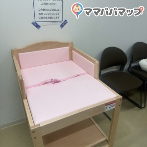 おむつ替えスペース