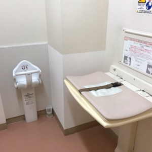 静岡市中央体育館(1F)のオムツ替え台情報 画像1