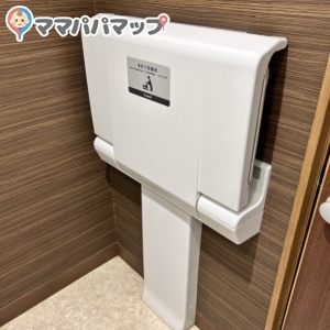 モスバーガー豊川正岡店のオムツ替え台情報 画像2