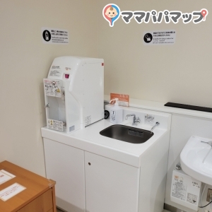 三井アウトレットパーク 北陸小矢部(1F)の授乳室・オムツ替え台情報 画像3