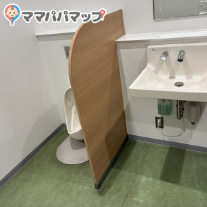 あかし市民図書館(パピオス明石内)(4F)の授乳室・おむつ替え台の写真(1枚目)