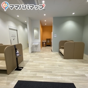 ふかや花園プレミアム・アウトレット(入口側)の授乳室・オムツ替え台情報 画像3