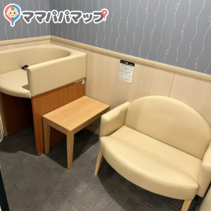 ピオレ明石(西館 1F)の授乳室・オムツ替え台情報 画像2