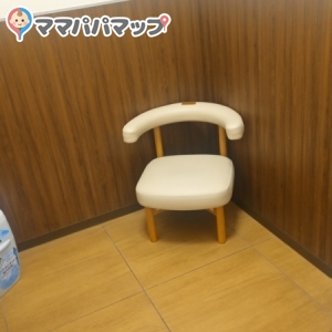 バースデイ末広店の授乳室・オムツ替え台情報 画像1