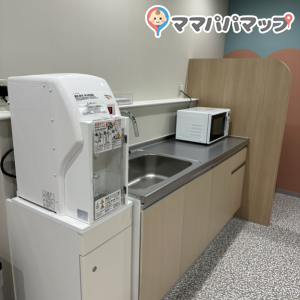 神戸三田プレミアム・アウトレット(インフォメーションセンター内（フードギャラリー前）)の授乳室・オムツ替え台情報 画像2