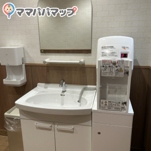 カインズ　岡崎美合店(1F)の授乳室・オムツ替え台情報 画像3