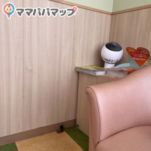 鶴屋百貨店(本館6階 たんぽぽファーム)の授乳室・おむつ替え台の写真(1枚目)