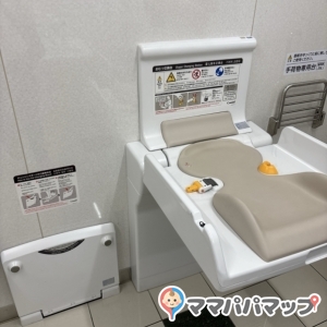 ケーズデンキ 新座店(2F)のオムツ替え台情報 画像1
