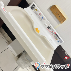 ココス 韮崎若宮店(1F)の授乳室・おむつ替え台の写真(1枚目)