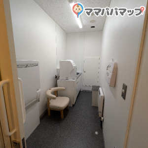 北海道庁赤れんが庁舎（旧本庁舎）(1F)の授乳室・おむつ替え台の写真(6枚目)