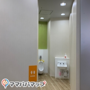 ヨドバシカメラ梅田(5階)の授乳室・オムツ替え台情報 画像22