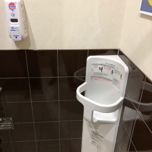ドラッグユタカ　亀岡並河店(1F)の授乳室・おむつ替え台の写真(1枚目)