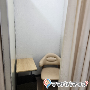 ビックカメラ有楽町(2F)の授乳室・おむつ替え台の写真(1枚目)
