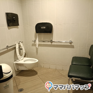椅子が2脚あり、授乳することができました