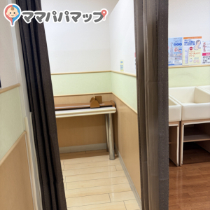 イオン札幌桑園店(2F)の授乳室・おむつ替え台の写真(1枚目)