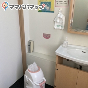 ゴミ箱、お手洗い