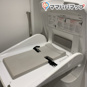 かもめテラス 三陸菓匠さいとう 総本店のオムツ替え台情報 画像4