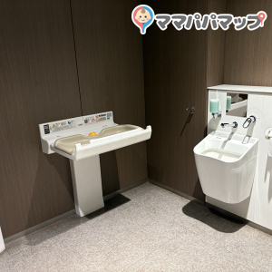 Suryon Korean Restaurant(2F)のオムツ替え台情報 画像1