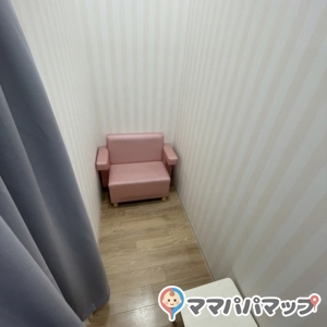イオンモール沖縄ライカム　4F イオンスタイル側(4F)の授乳室・オムツ替え台情報 画像2