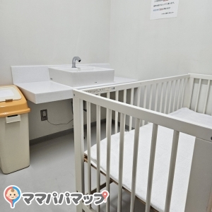 丸善＆ジュンク堂書店 3階(3F)の授乳室・おむつ替え台の写真(1枚目)