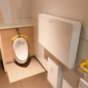 おむつ台、子ども用トイレがありました