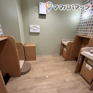 三井アウトレットパーク 岡崎(1F)の授乳室・オムツ替え台情報 画像14