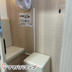 小田急電鉄 登戸駅（改札内）の授乳室・おむつ替え台の写真(3枚目)